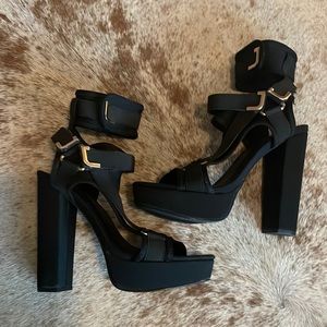 Fashion Nova velcro strap heels
